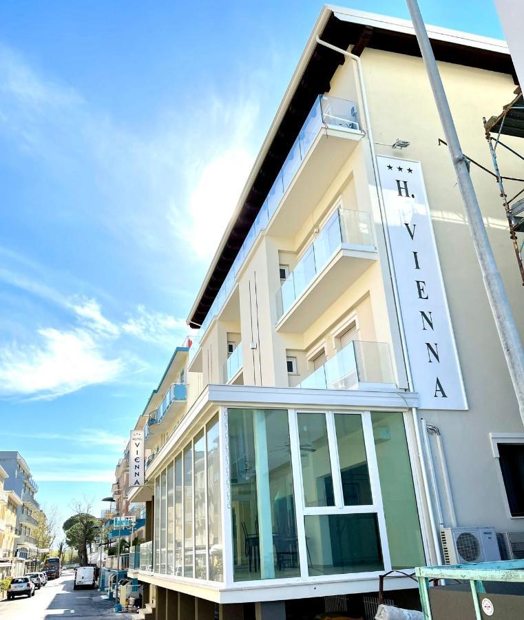 Hotel Vienna Rivazzurra Rimini Esterno foto