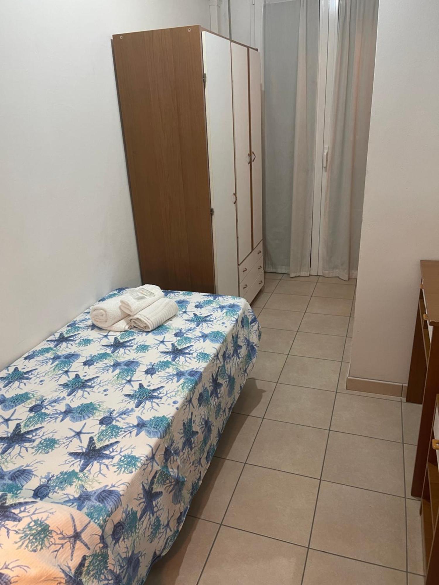 Hotel Vienna Rivazzurra Rimini Esterno foto